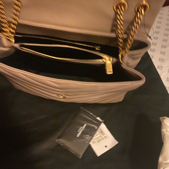 Authentic YSL Saint Laurent LOULOU MEDIUM BAG - Picture 5 of 10